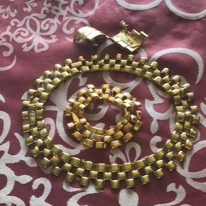 3 piece costume jewelry set - clip earrings